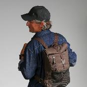 Sac à dos homme tendance effet caoutchouc - CONQUISTADOR Anthracite