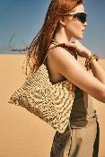 Sac trapèze tendance crocheté en raphia et anses en cuir - PICOLOA  Ecru