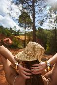 Chapeau en crochet avec jolie finition dos ouvert - FLORISOA The
